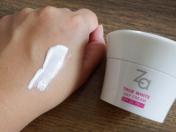 Kem dưỡng trắng da Za True White Cream